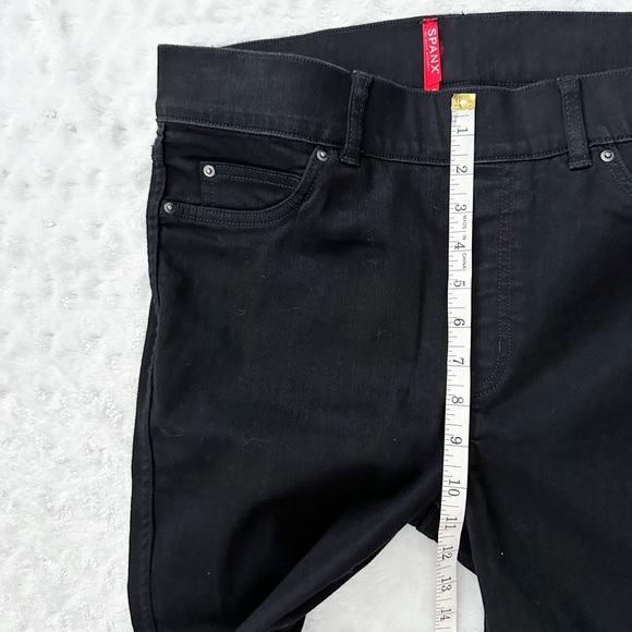 NWT- SPANX Mid Rise Black Pull On Skinny Jean - Picture 11 of 15